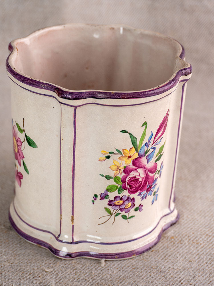 Antique French faience cache pot, hand painted in Chinoiserie style with scalloped edge and floral motifs on beige.
