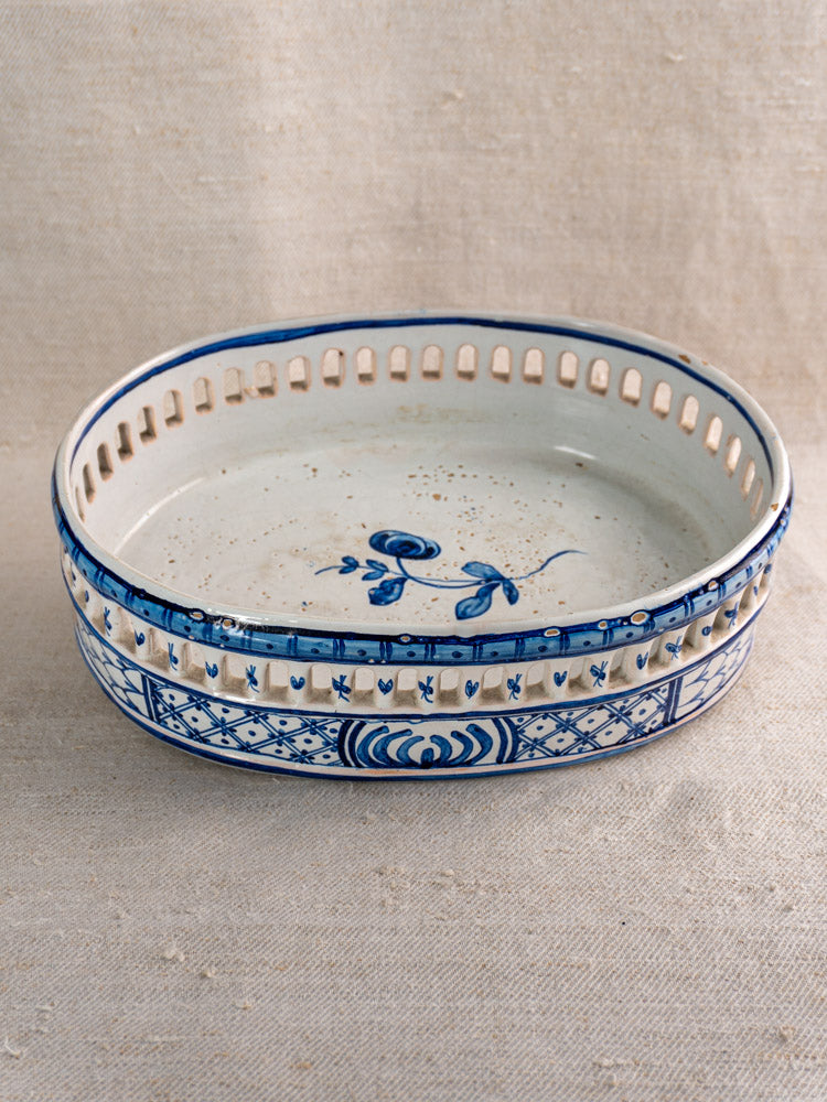 Antique French faience jardinière by Pouplard Béatrix Malicorne, cobalt motifs on white glaze, on beige fabric.